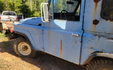 Nissan-Patrol-1969-SUV-2
