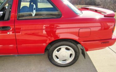 Nissan-Sentra-1991-Coupe-10