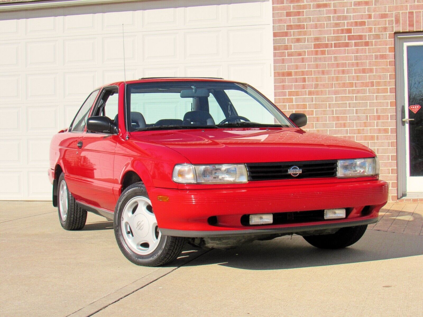 Nissan-Sentra-1991-Coupe-3
