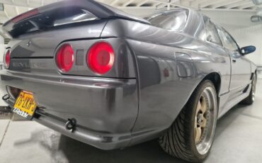 Nissan-Skyline-1992-Coupe-3