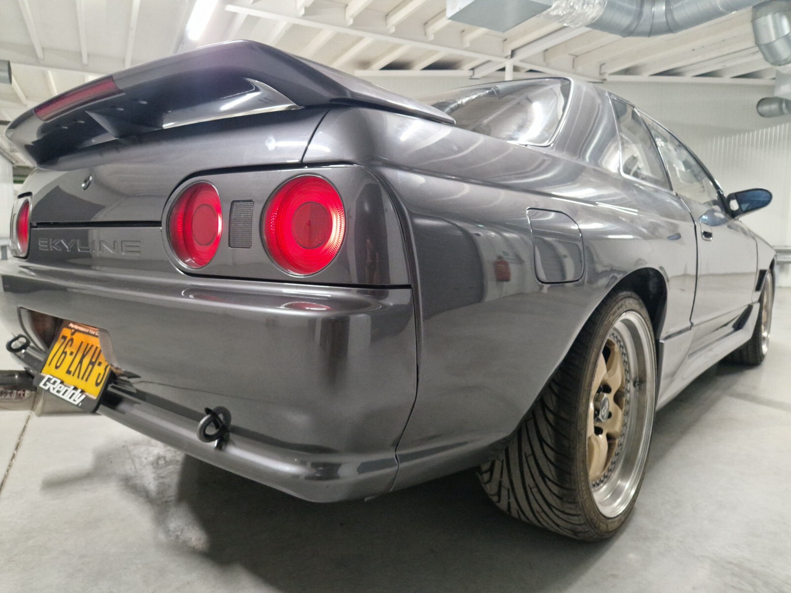 Nissan-Skyline-1992-Coupe-3