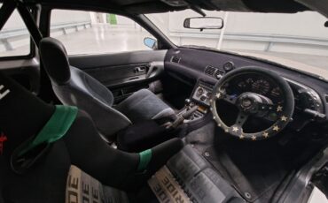 Nissan-Skyline-1992-Coupe-9