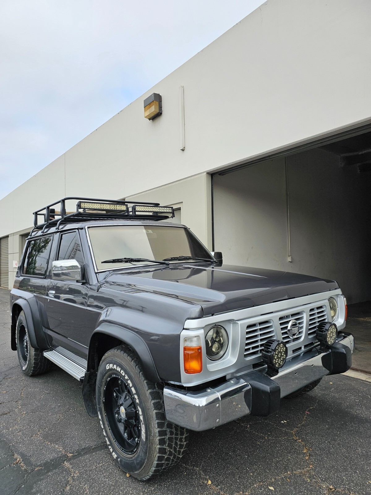 Nissan-y60-1993-SUV-1