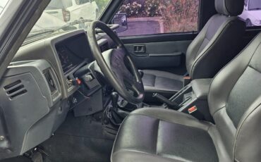 Nissan-y60-1993-SUV-4