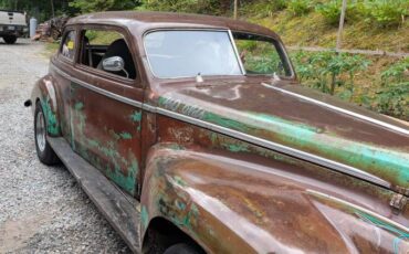 Oldsmobile-1940-custom-2