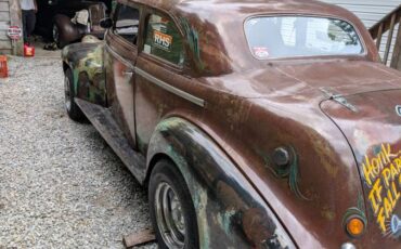 Oldsmobile-1940-custom-3