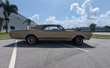 Oldsmobile-442-1967-Coupe-1