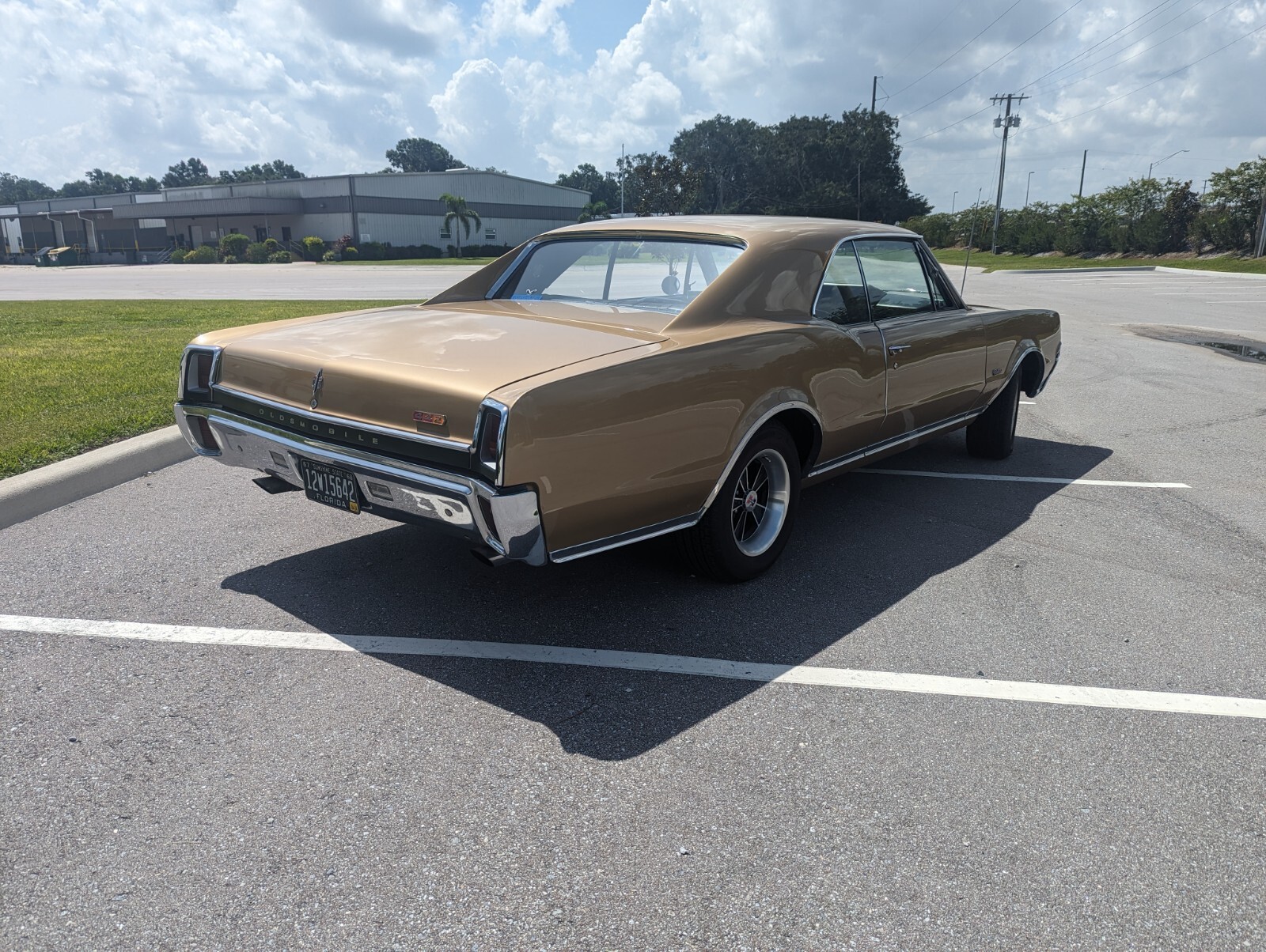 Oldsmobile-442-1967-Coupe-2