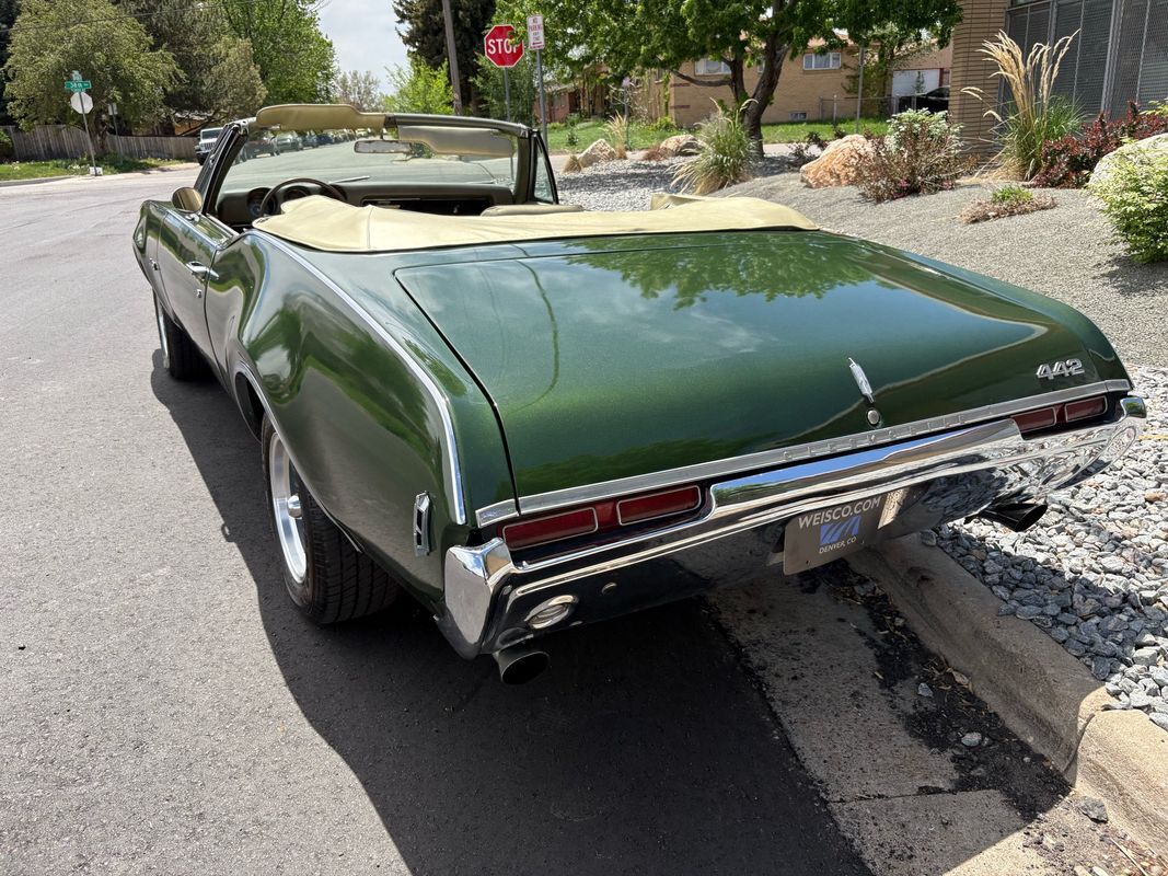 Oldsmobile-442-1968-21