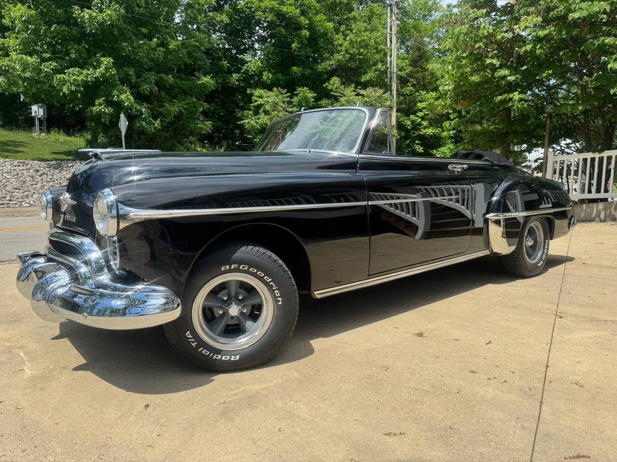 Oldsmobile-88-1950-black-13