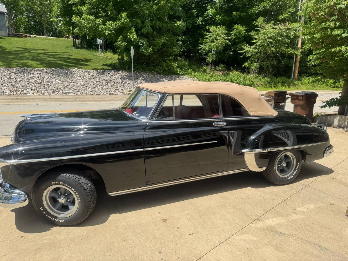 Oldsmobile-88-1950-black-21