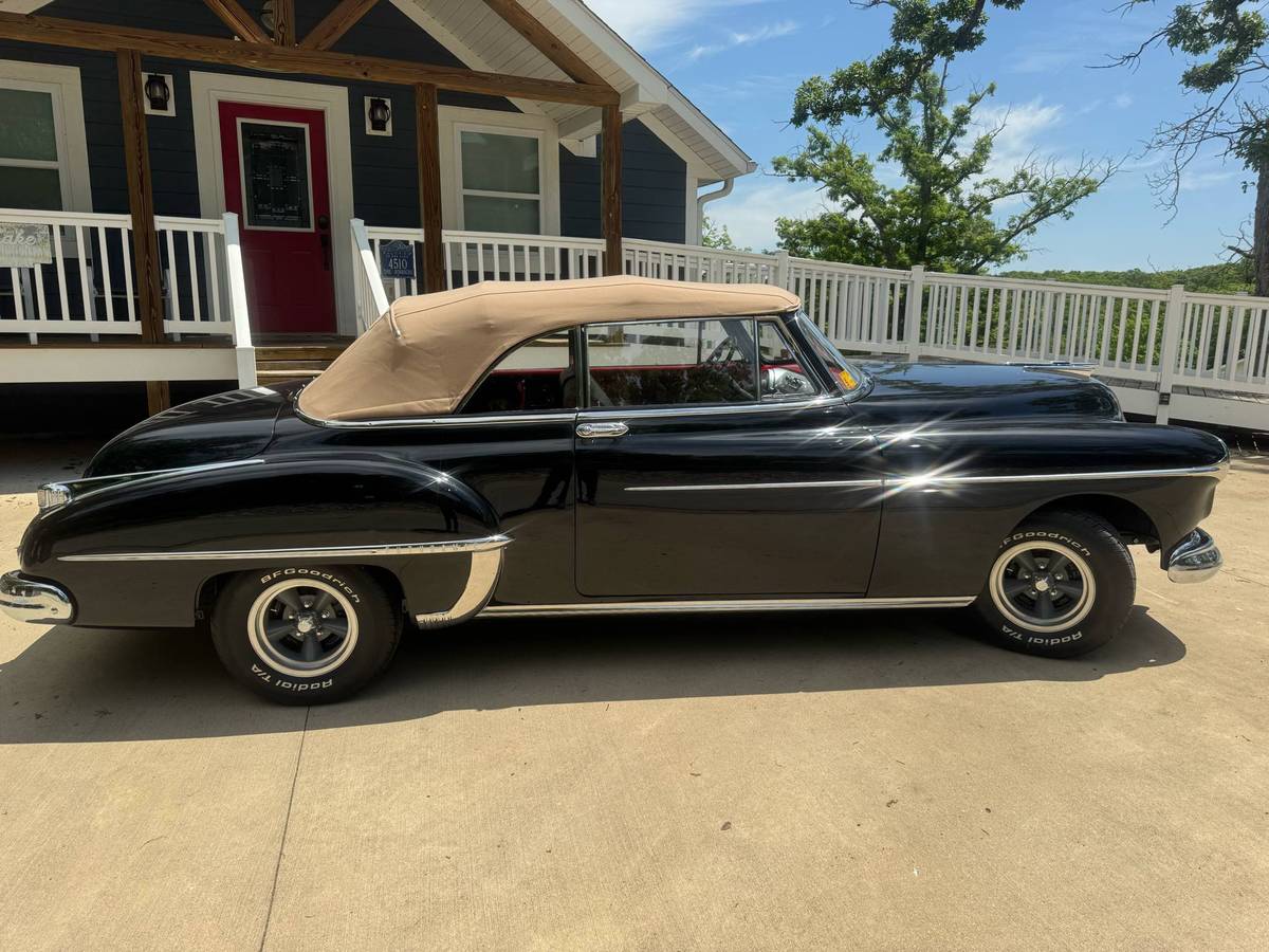 Oldsmobile-88-1950-black-22