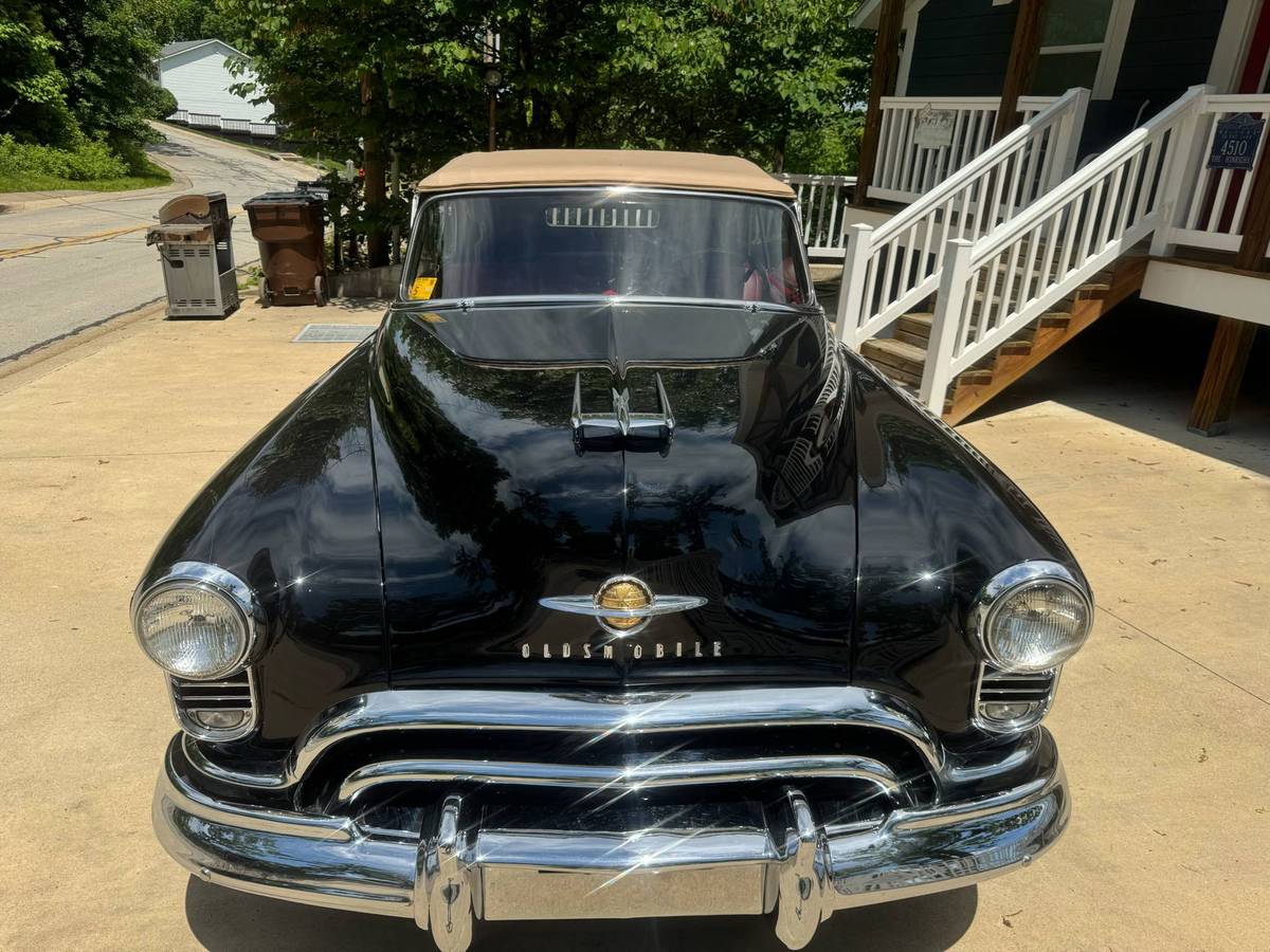 Oldsmobile-88-1950-black-23
