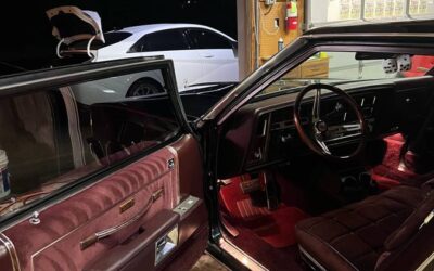 Oldsmobile 88  1985 black