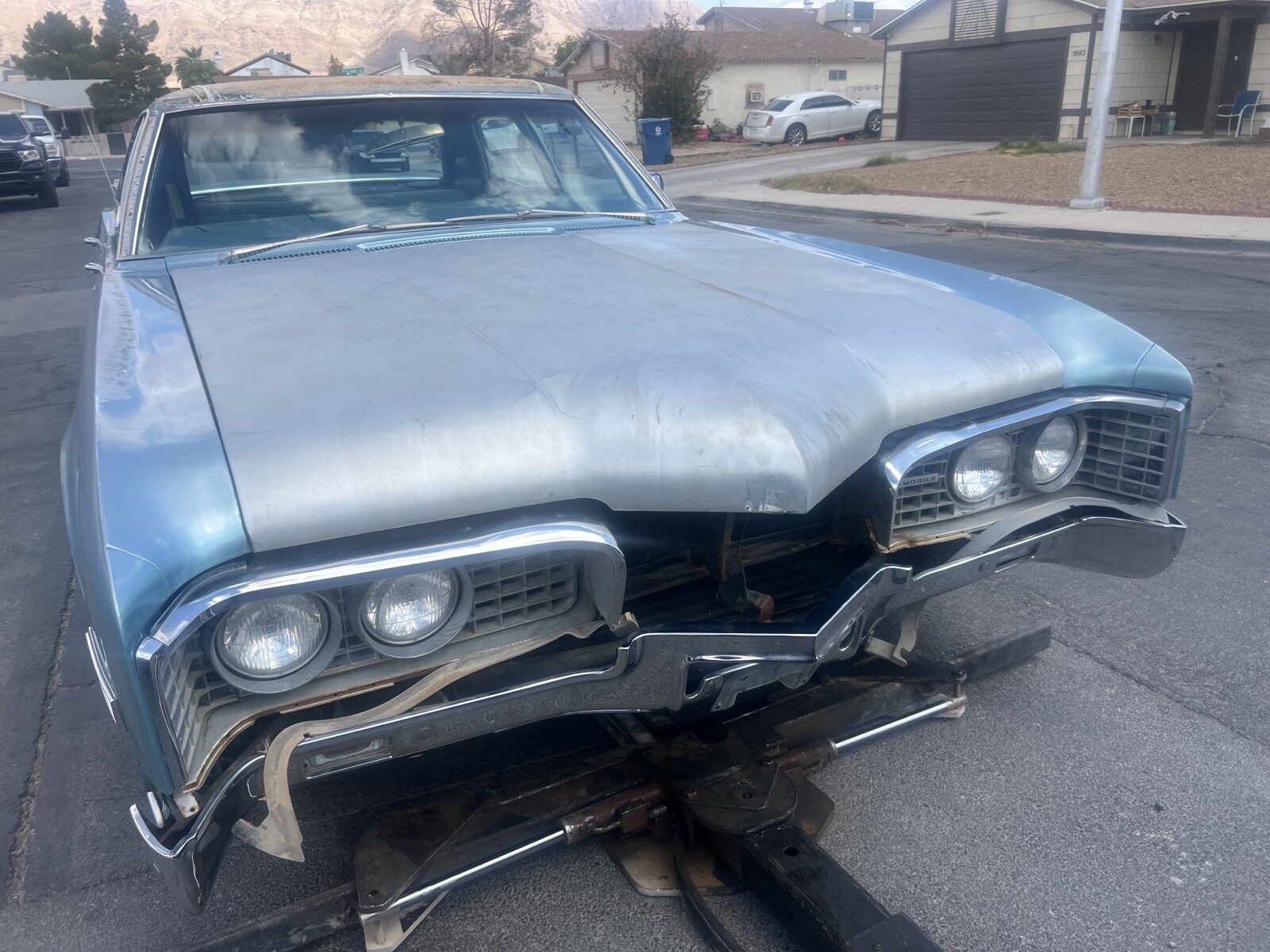 Oldsmobile-98-1968-4