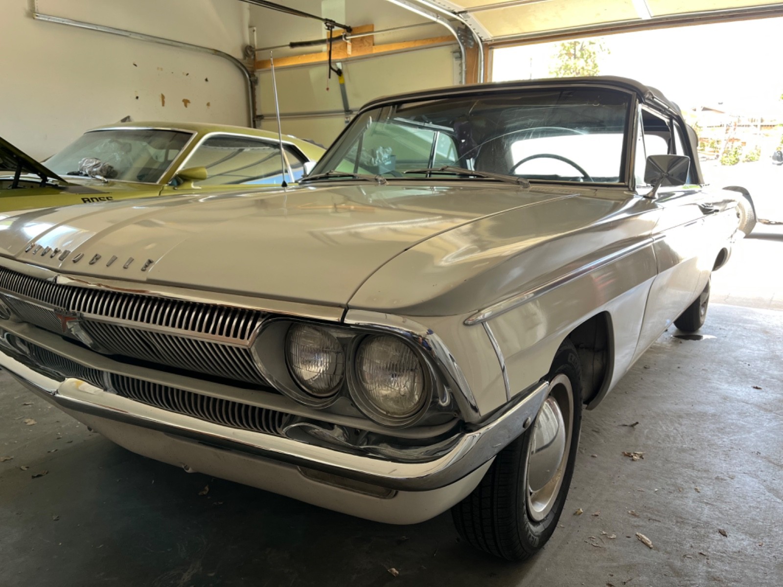 Oldsmobile-Cutlass-1962-Convertible-6