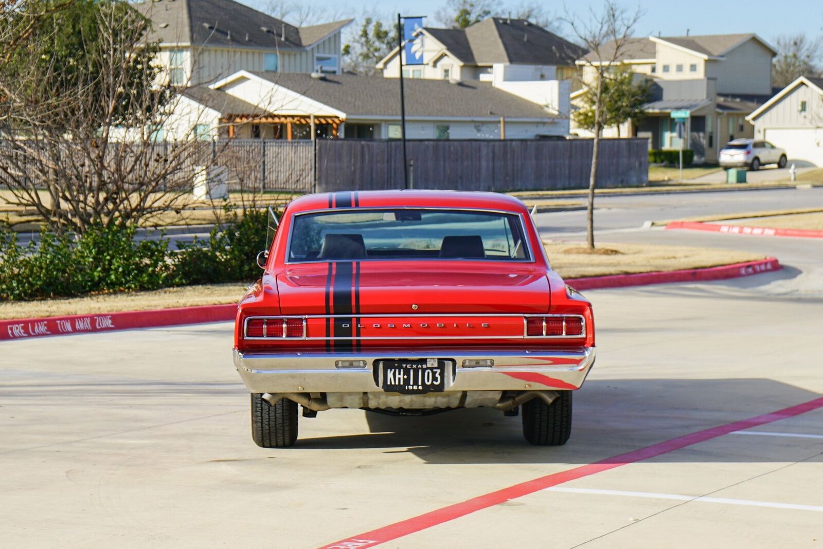 Oldsmobile-Cutlass-1964-Coupe-10
