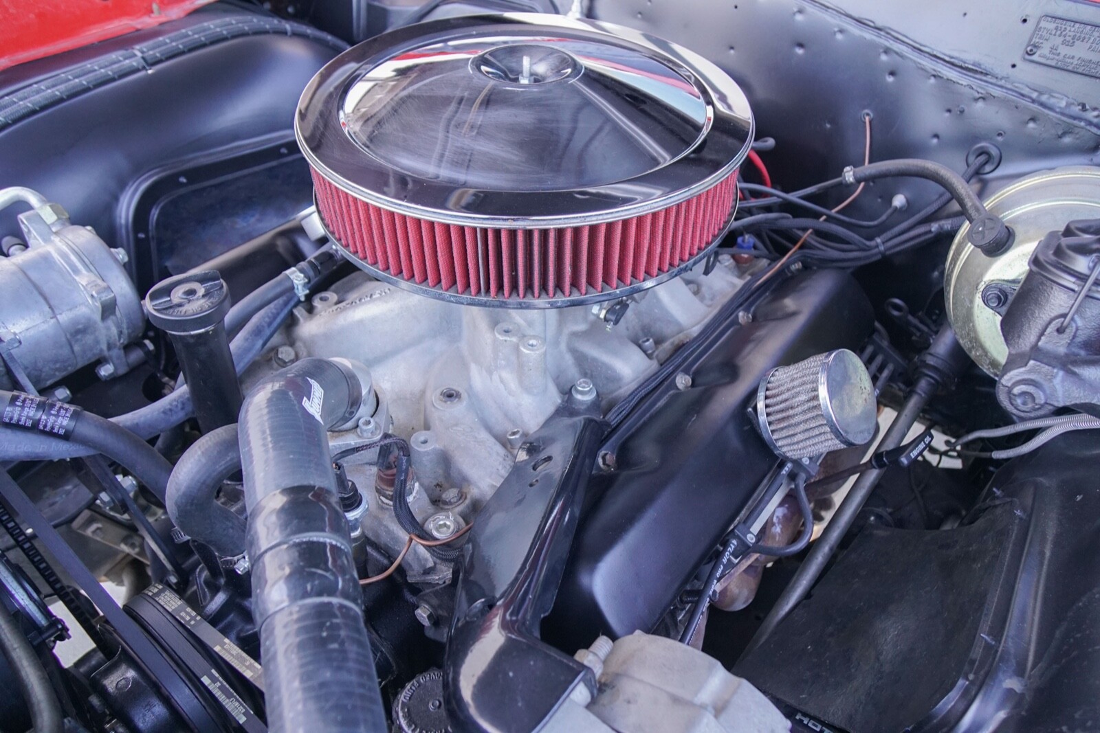 Oldsmobile-Cutlass-1964-Coupe-30