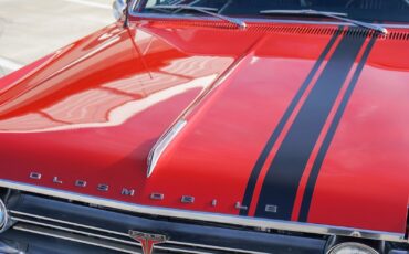 Oldsmobile-Cutlass-1964-Coupe-9