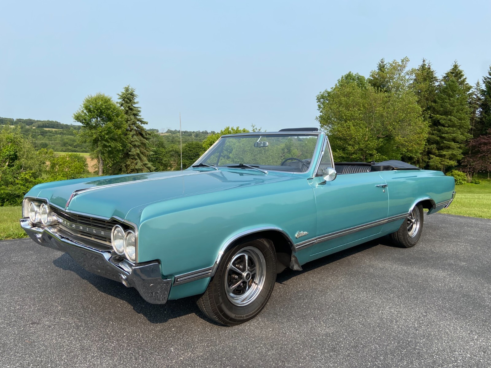 Oldsmobile-Cutlass-1965-Convertible-1