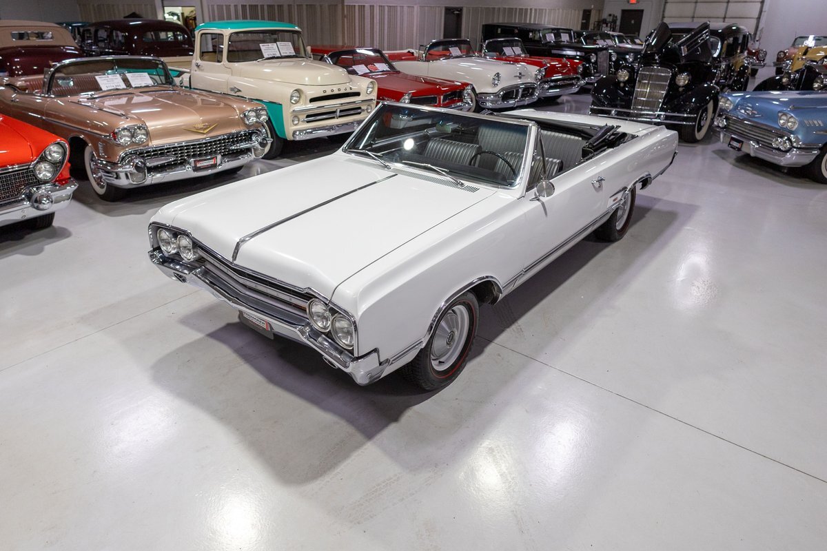 Oldsmobile-Cutlass-1965-Convertible-4