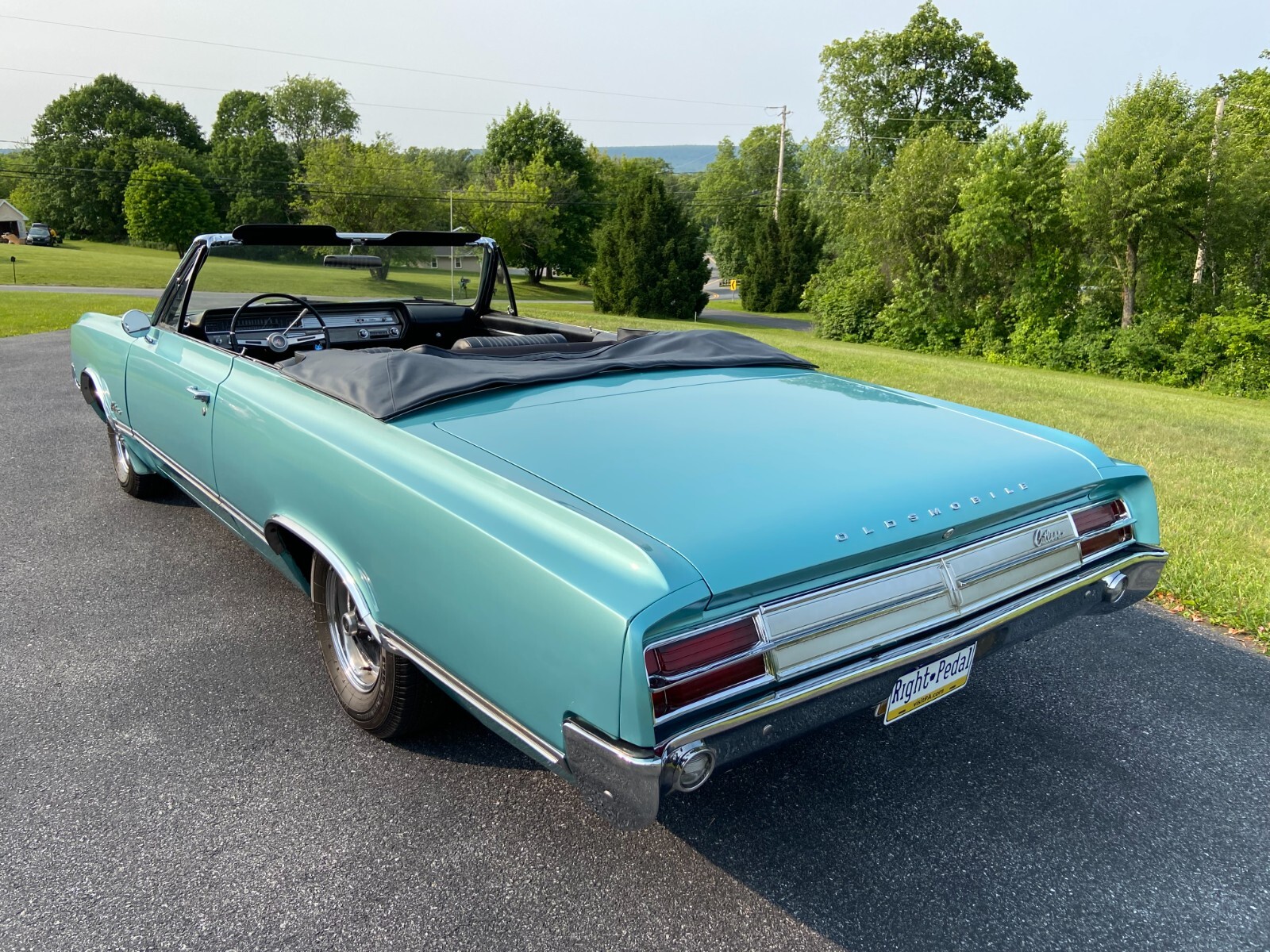 Oldsmobile-Cutlass-1965-Convertible-5