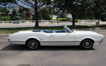 Oldsmobile-Cutlass-1966-white-14