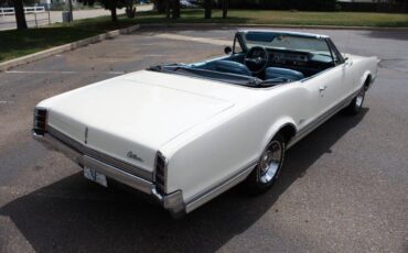 Oldsmobile-Cutlass-1966-white-15