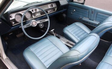 Oldsmobile-Cutlass-1966-white-18