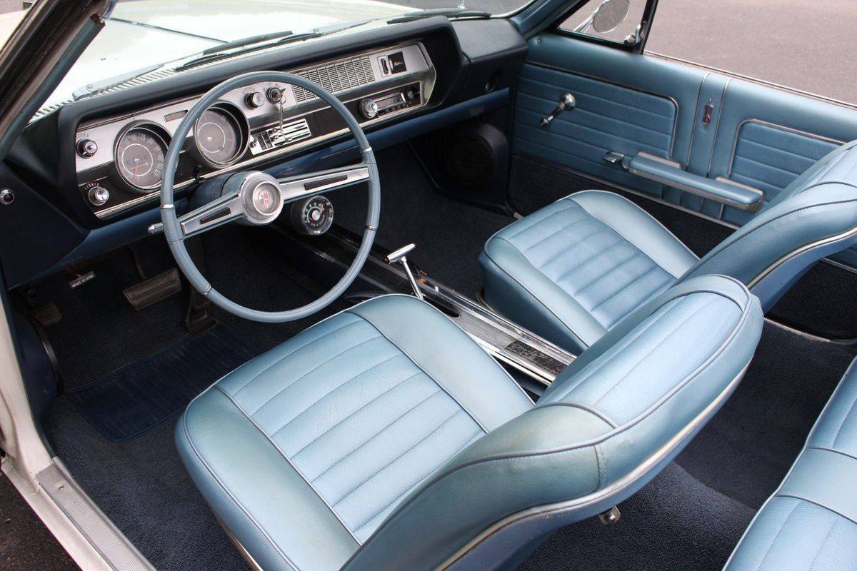 Oldsmobile-Cutlass-1966-white-18
