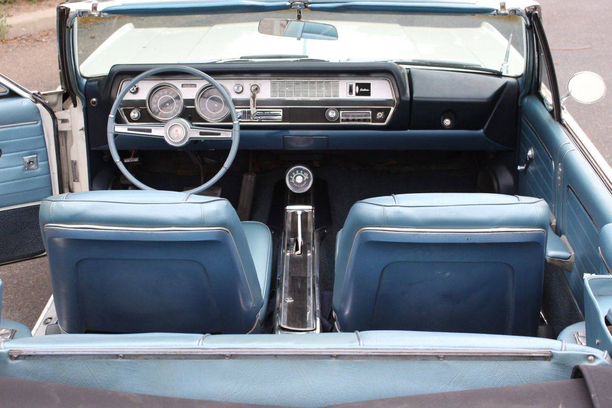 Oldsmobile-Cutlass-1966-white-19