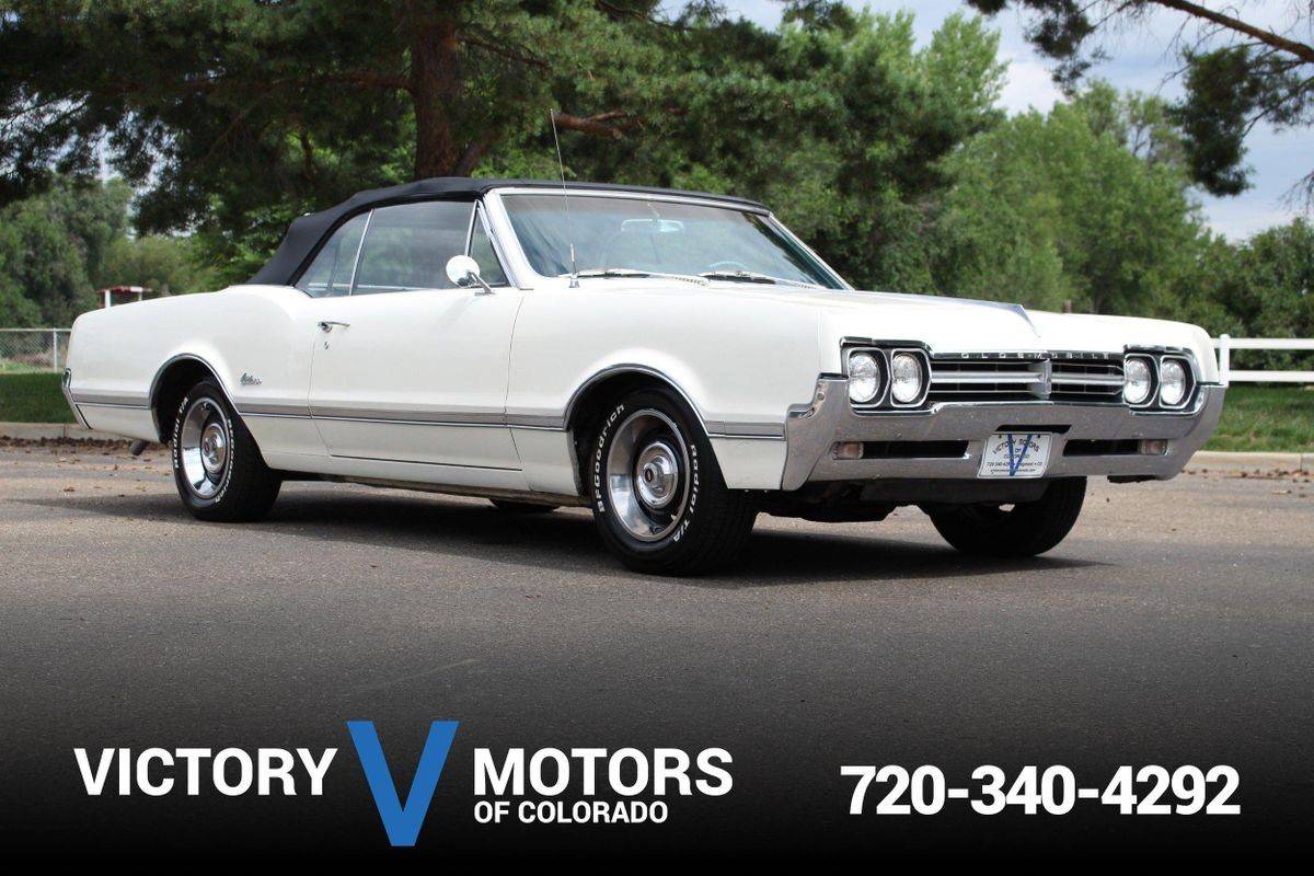 Oldsmobile-Cutlass-1966-white-22
