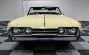 Oldsmobile-Cutlass-1967-Convertible-2