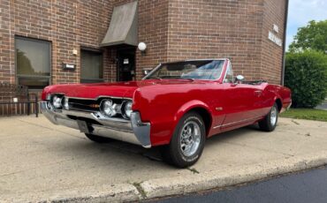 Oldsmobile-Cutlass-1967-Convertible