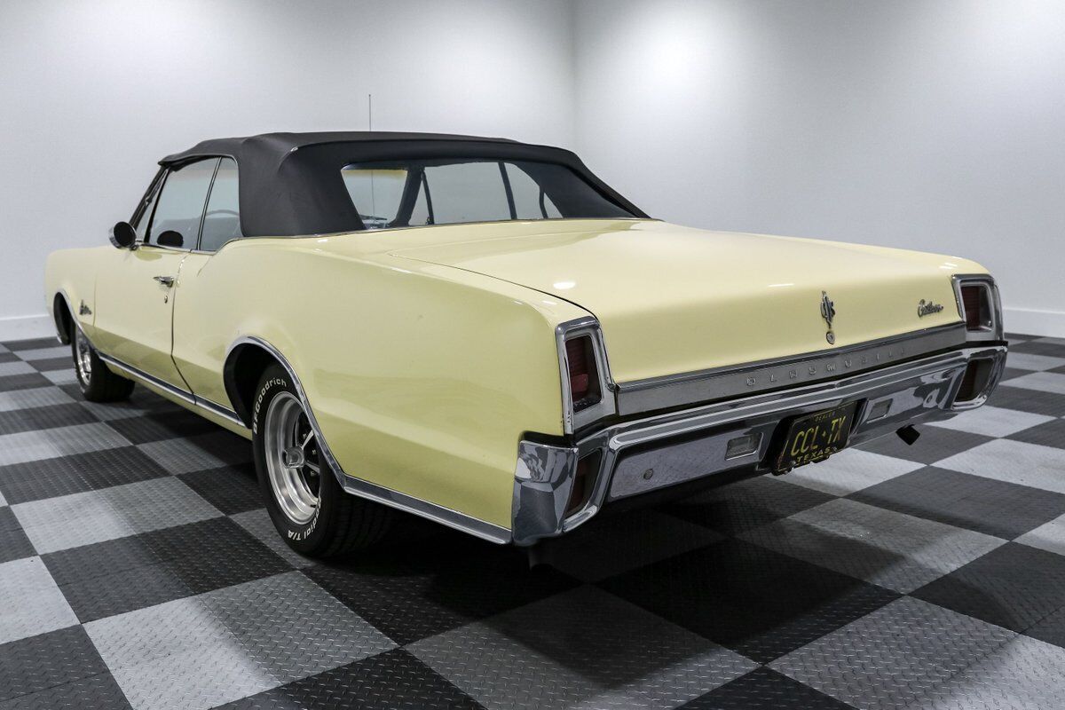 Oldsmobile-Cutlass-1967-Convertible-7