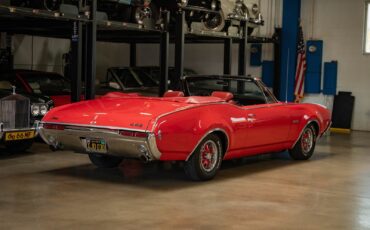 Oldsmobile-Cutlass-1968-2-Door-Convertible-23
