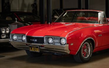 Oldsmobile-Cutlass-1968-2-Door-Convertible-7