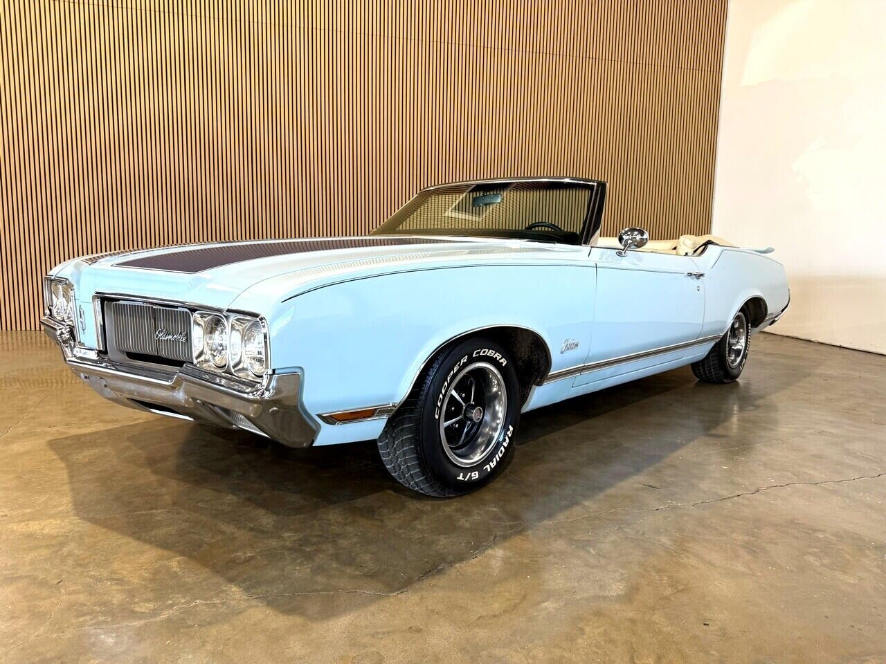 Oldsmobile-Cutlass-1970-American-Muscle-Car-1