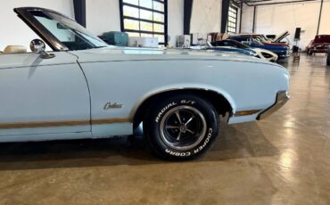 Oldsmobile-Cutlass-1970-American-Muscle-Car-12