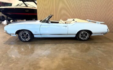 Oldsmobile-Cutlass-1970-American-Muscle-Car-18