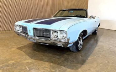 Oldsmobile-Cutlass-1970-American-Muscle-Car-2