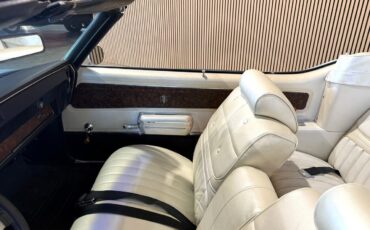 Oldsmobile-Cutlass-1970-American-Muscle-Car-37