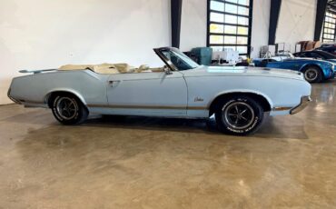 Oldsmobile-Cutlass-1970-American-Muscle-Car-9