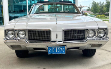 Oldsmobile-Cutlass-1970-Convertible-1