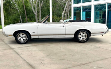 Oldsmobile-Cutlass-1970-Convertible-10