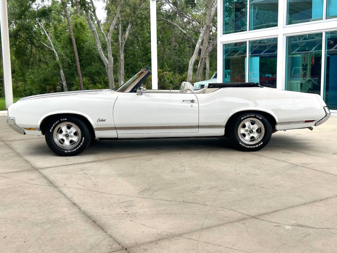 Oldsmobile-Cutlass-1970-Convertible-10