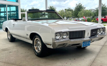 Oldsmobile-Cutlass-1970-Convertible-2