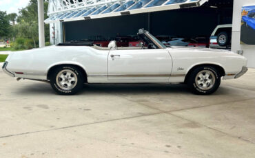Oldsmobile-Cutlass-1970-Convertible-3