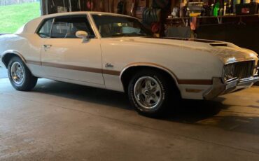Oldsmobile-Cutlass-1970-custom-10