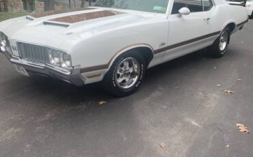 Oldsmobile-Cutlass-1970-custom